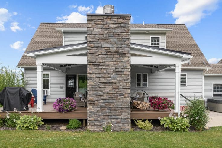 Trex Toasted Sand Deck/Open Porch/Fireplace – Penn Yan