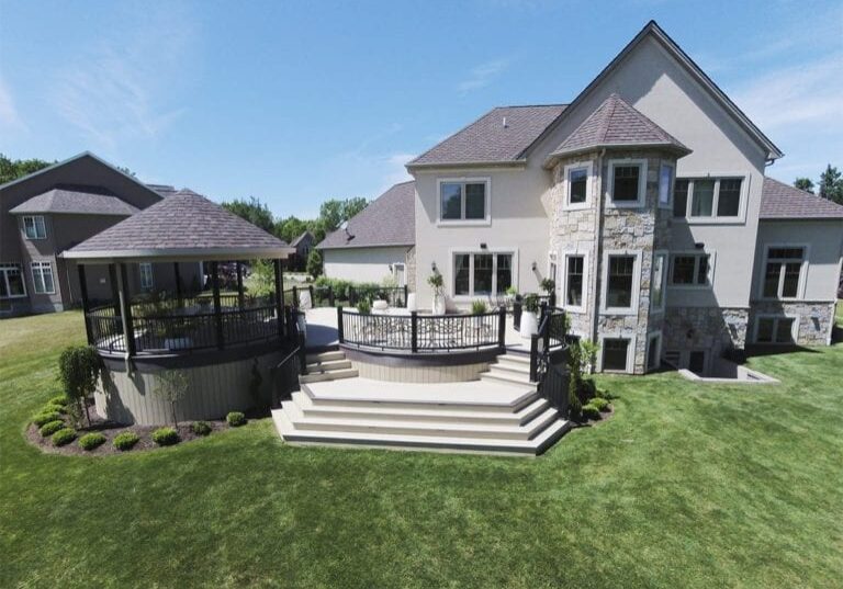 deck with hazelwood grey tones in Kueka NY